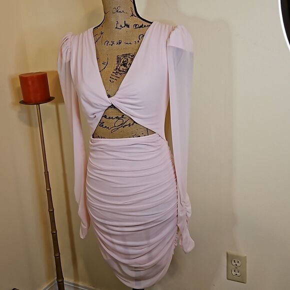 NWT Lovers + Friends pink ruched cut out dress size Small - Picture 4 of 15